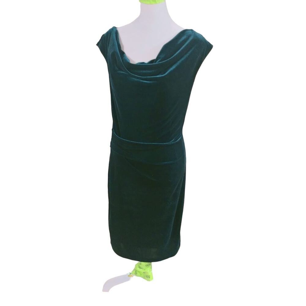 Vince Camito hunter green cowled-neck cinched on the side size 8 dress. - Picture 5 of 13